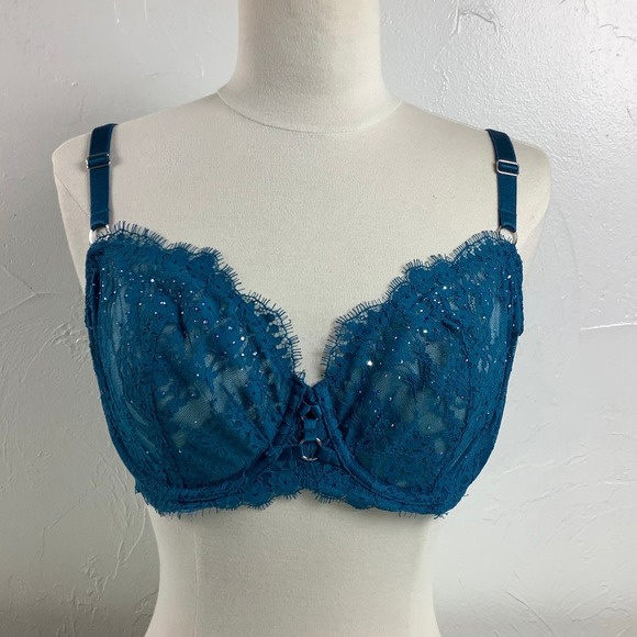 Victoria’s Secret Vety Sexy Unlined Demi Crystals Shear Lace Bra SZ 38C NWOT - Picture 1 of 12